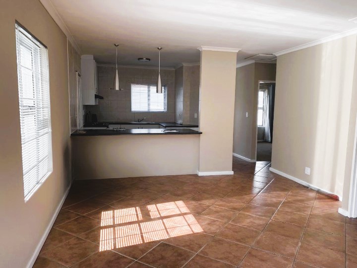 2 Bedroom Property for Sale in Parklands Western Cape